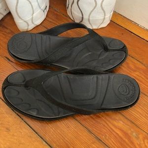 Barefooters | Minimalist Flip-Flops sandals. Size 7. Original look.